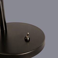 Davide Oynar Başlıklı LED Siyah Masa Lambası