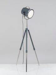 Ayarlanabilir Başlıklı Tripod Lambader