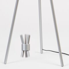 Metal Tripod Lambader