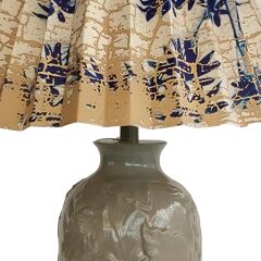 Yaprak Oymalı Krem Desenli Polyester Abajur