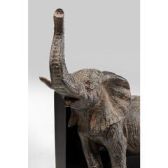 Elephants Kitap Tutacağı