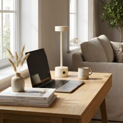 Larden Krem Şarjlı Masa Lambası