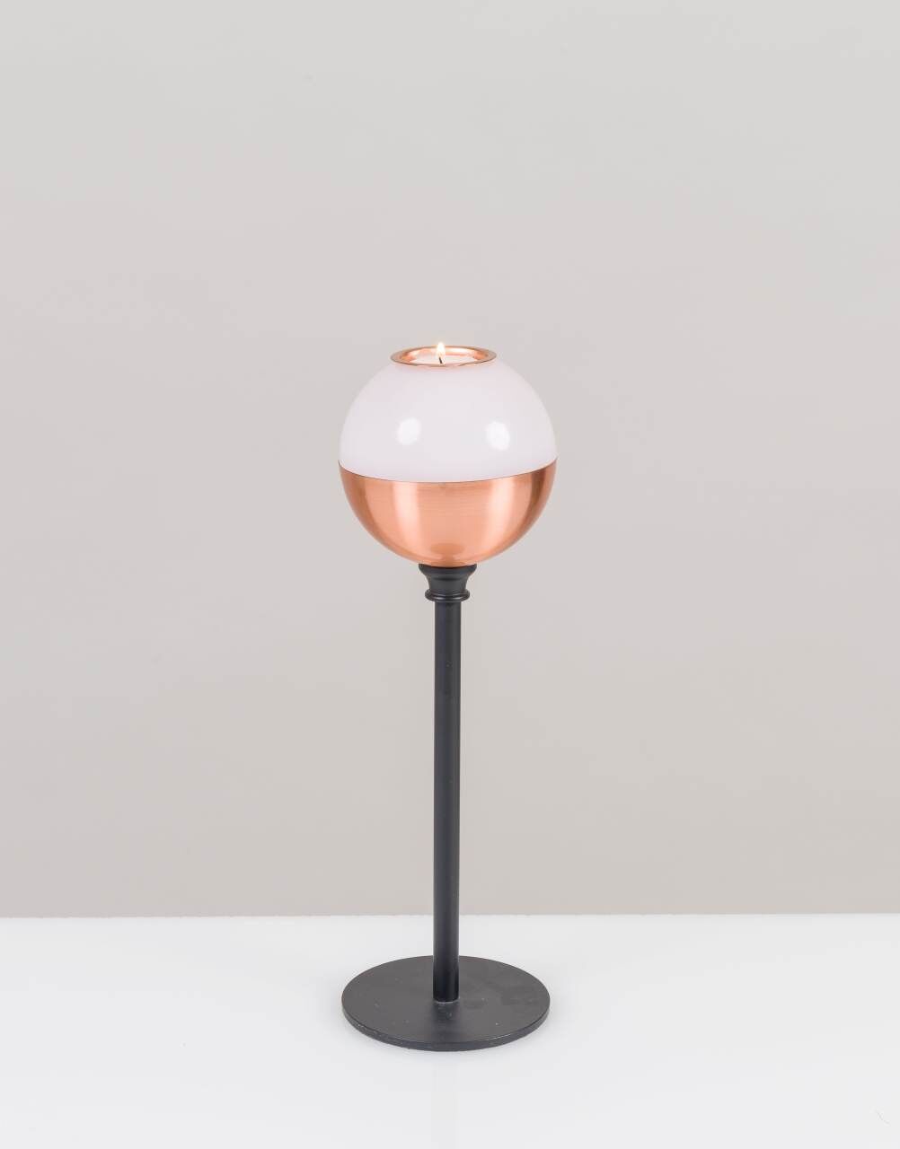 Kule Serisi Mumluk Siyah