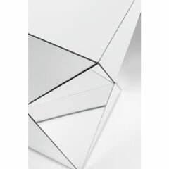 Luxury Triangle Yan Sehpa