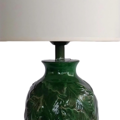 Yaprak Oymalı Polyester Abajur Yeşil