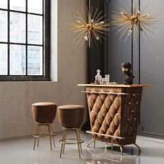 Lady Rock Vintage Bar