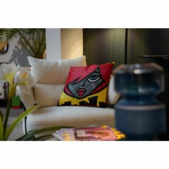 Betty Red Hair Polyester Kırlent 40x40 cm