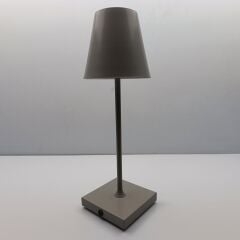 Konik Şapka Metal Şarjlı Masa Lambası Gri
