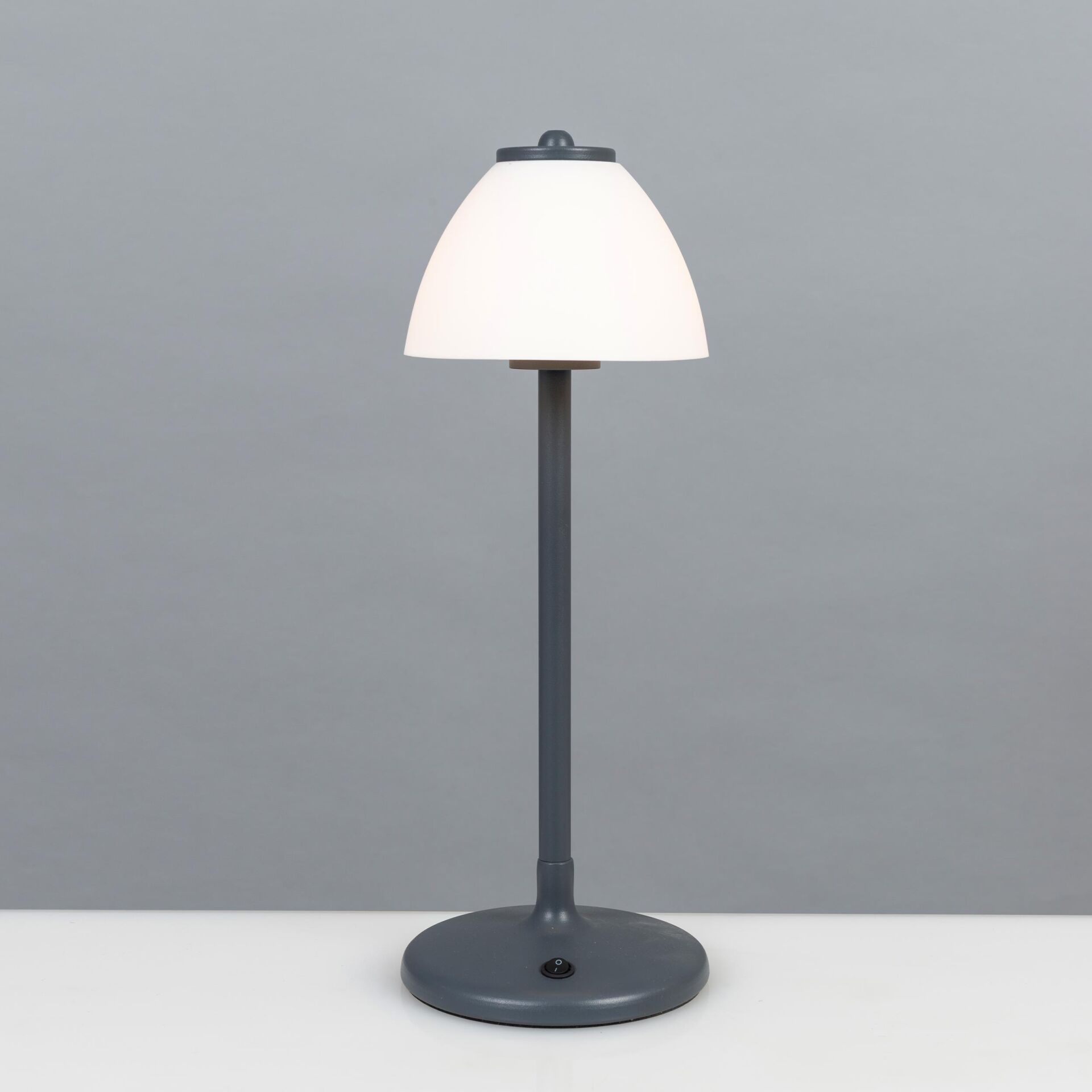 Uzun Şarjlı Metal Masa Lambası Antrasit